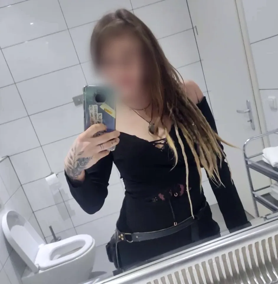 Angela, 30 anni